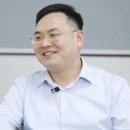 金成成 - 昆山沪光汽车电器股份有限公司 - 法定代表人/高管/股东 - 爱企查