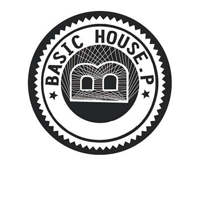 em>basic /em> house p