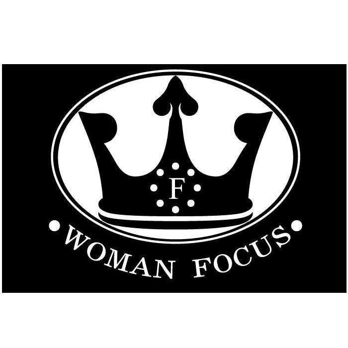 f woman  em>focus /em>
