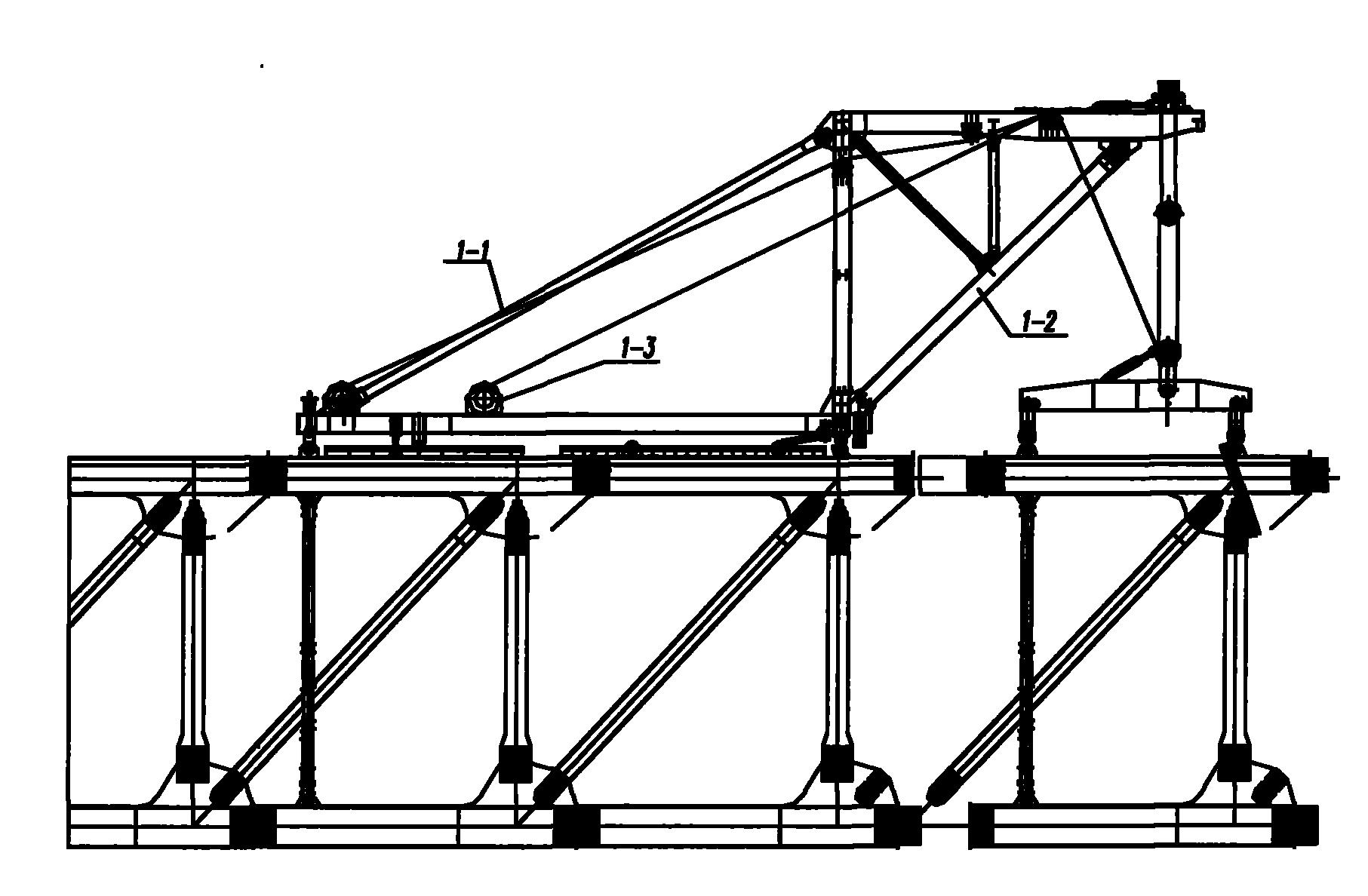 种利用三吊点超静定起重系统的架梁起重机,起重机架采用菱形机架结构
