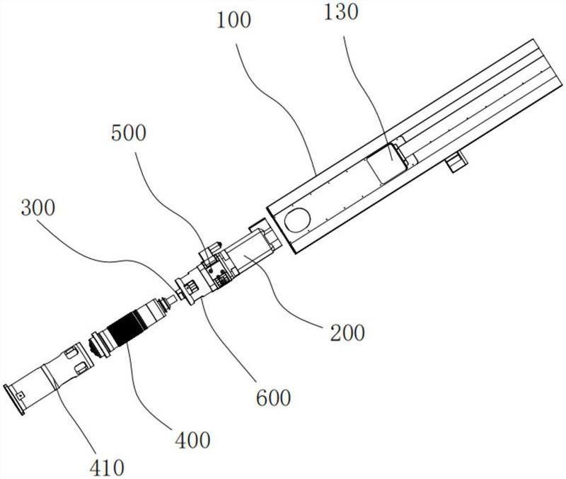 所述电机,联轴器及直联主轴均装于所述方滑枕本体内,形成内藏式结构