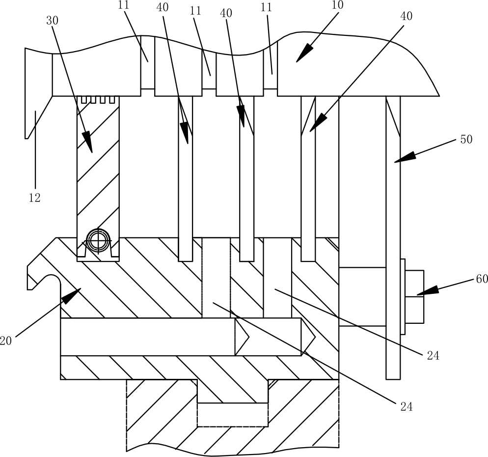 包括有转子,油封体,浮环密封,密封齿以及挡板;该转子的轴表面设置有