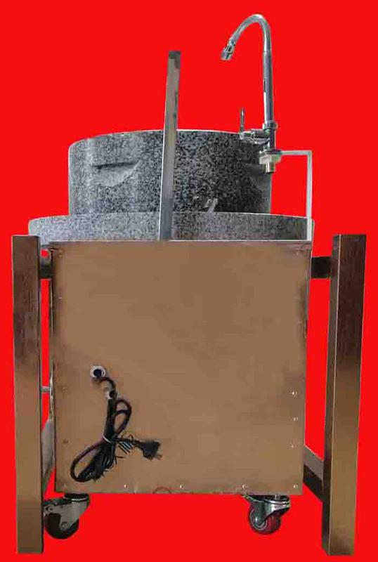 摘要附图摘要1.本外观设计产品的名称:电动石磨(一). 2.