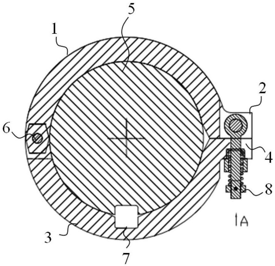 本实用新型的一种轧辊卡环,包括上半环,上锁紧端