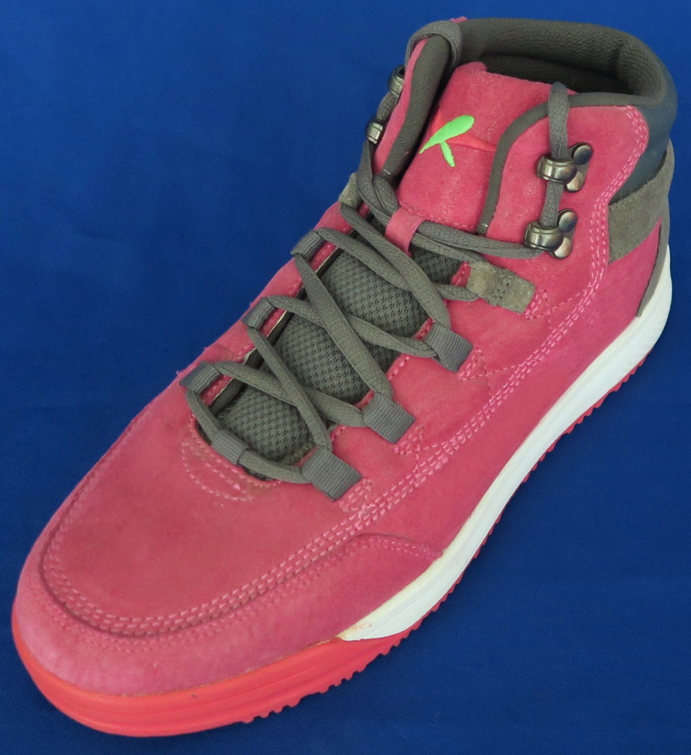 鞋(虎皮户外运动鞋)-爱企查