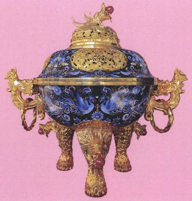 摘要附图摘要1,本外观设计产品的名称鼎(龙凤宝鼎).