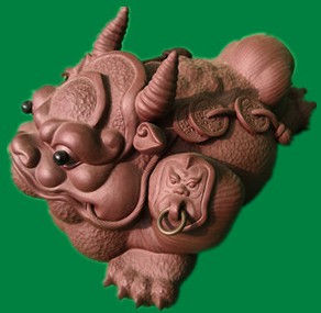 摘要附图摘要1.本外观设计产品的名称:紫砂摆件(金蟾17).2.