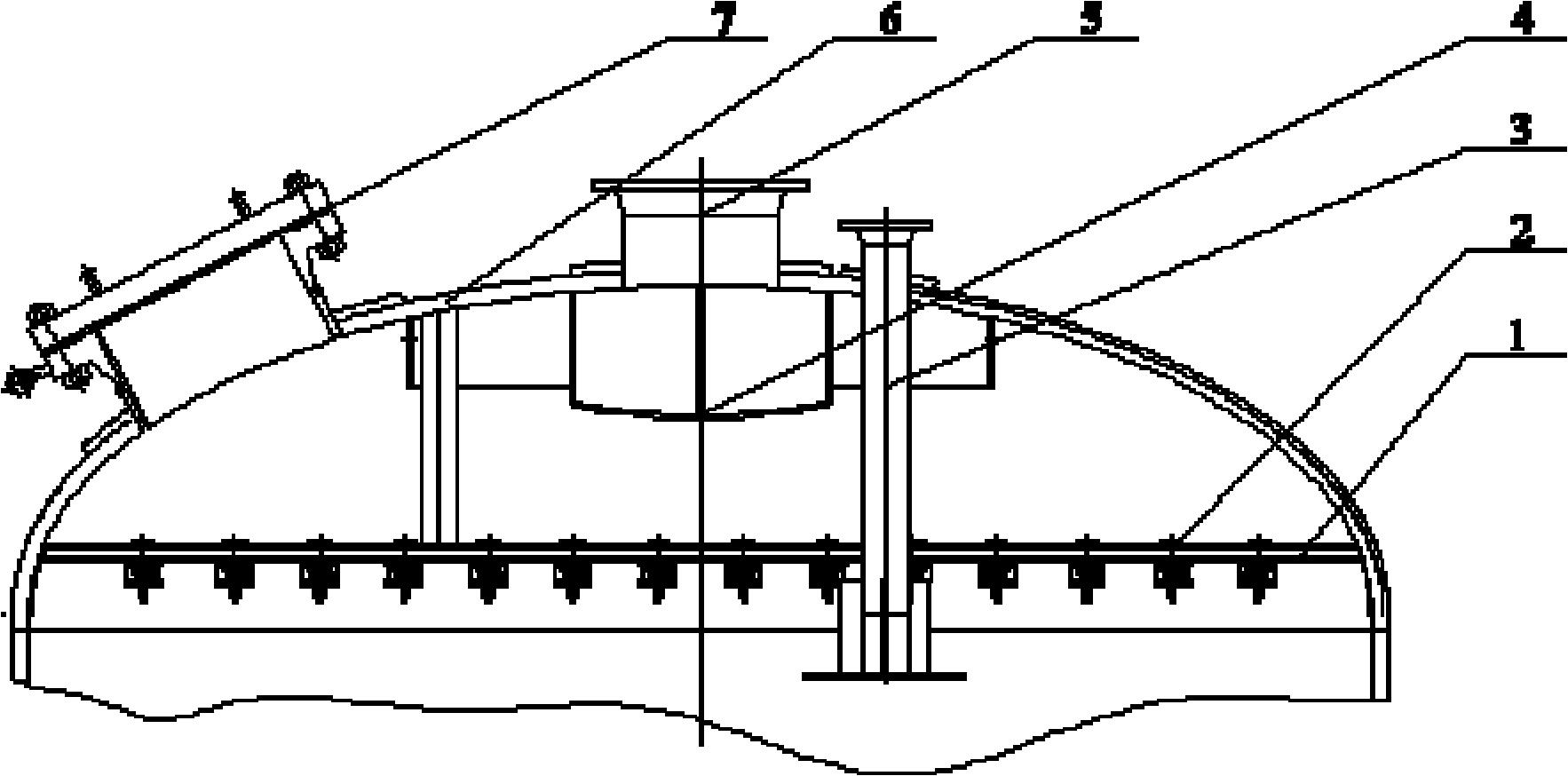 板(4),进水口(5),上封头(6),人孔(7),其中配水板(1)配水水帽安装孔(8)