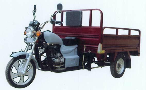 本产品为机动三轮车.2.省略左视图,后视图,俯视图,仰视图.