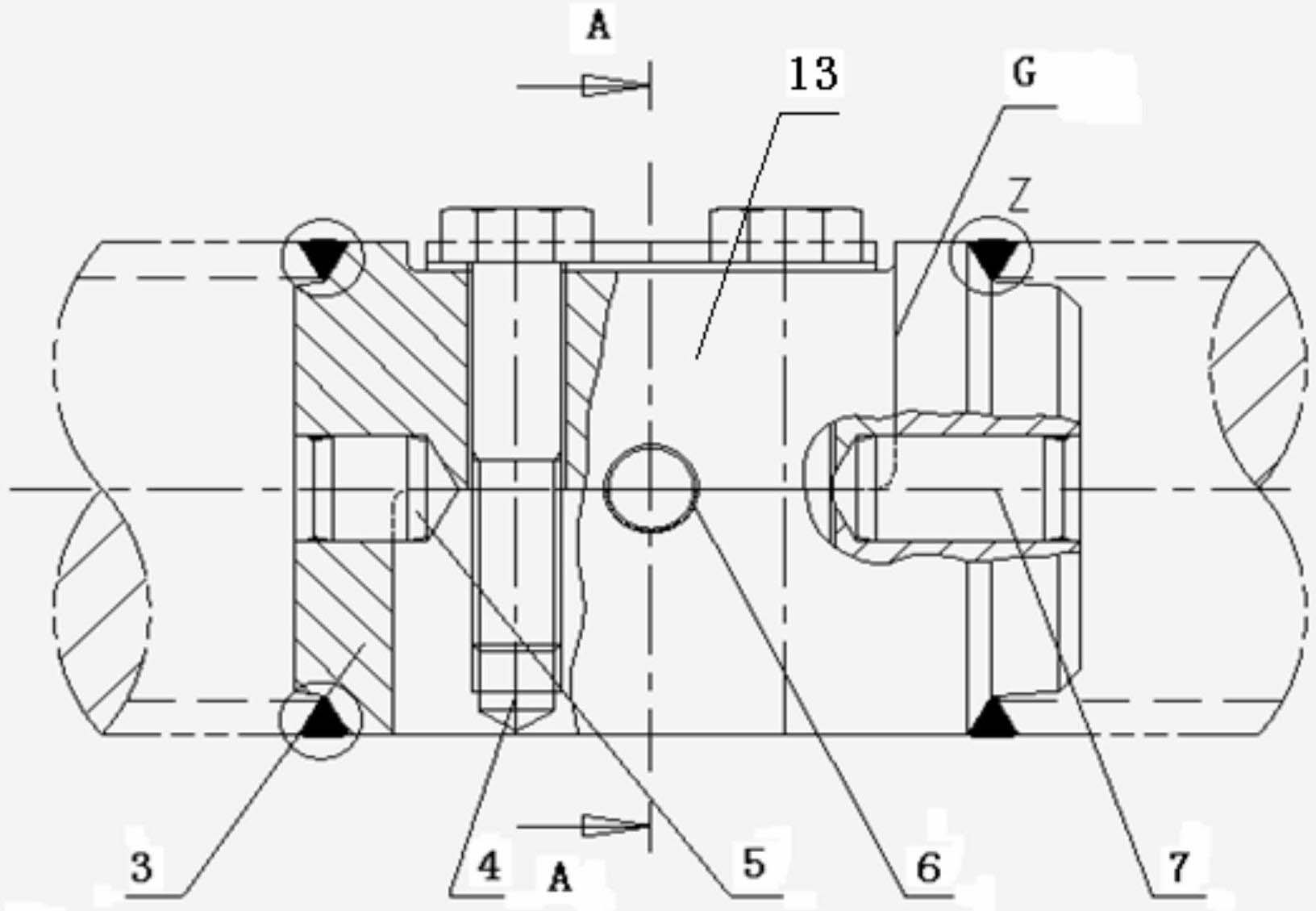 左轨道管,右轨道管;其特征是:还包括法兰,高强螺栓a,轨道管活接头