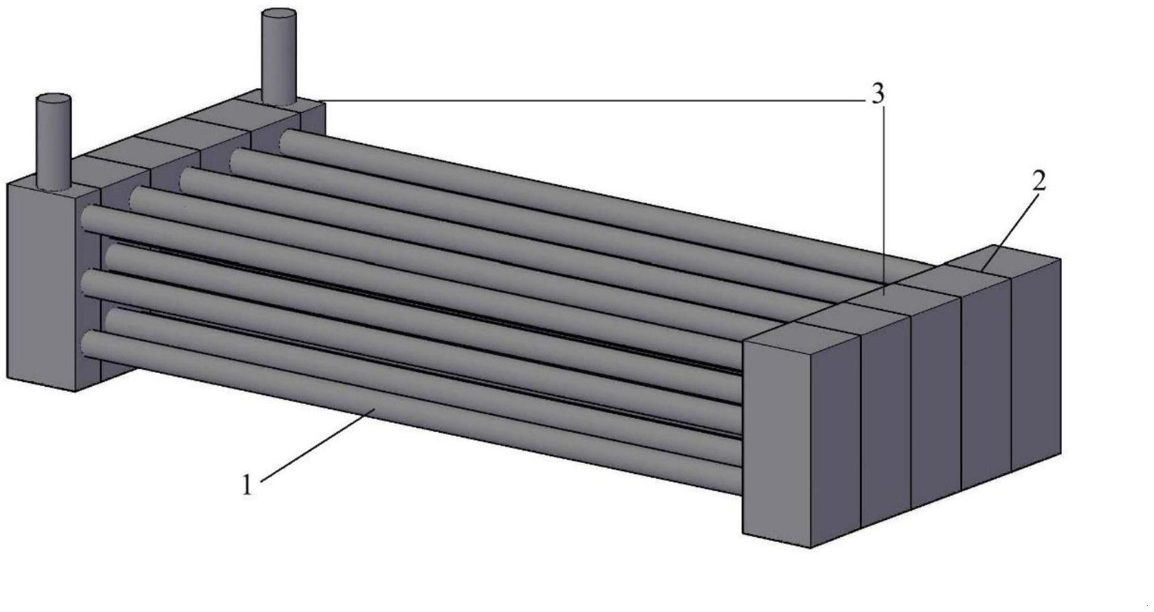 传热介质,储液联箱,隔板,换热管结构为不等管间距的管束排列,换热管