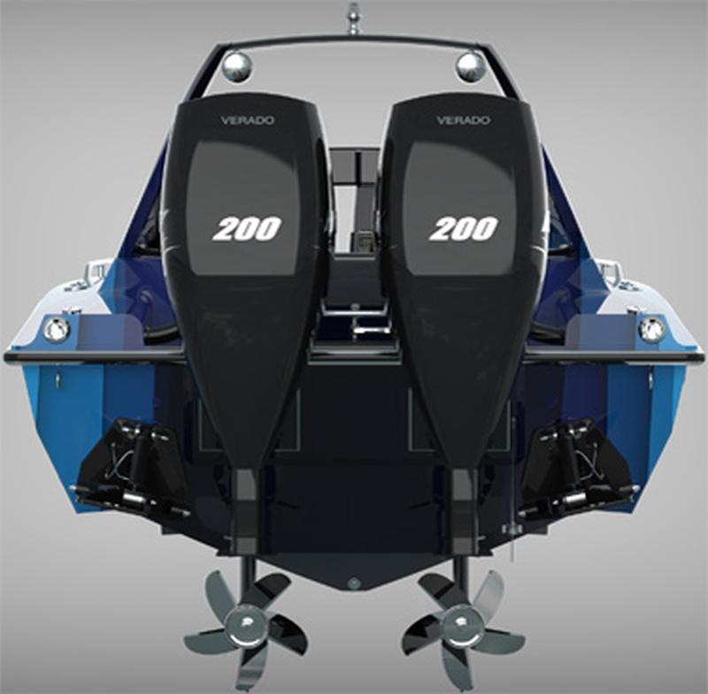 摘要附图摘要1.本外观设计产品的名称:赛艇(30尺). 2.