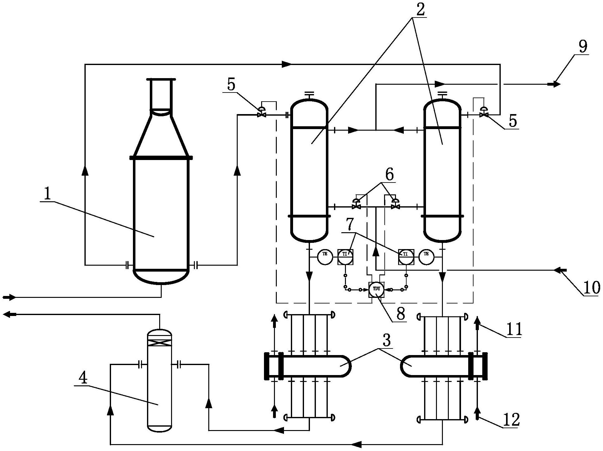 緩衝罐後接壓縮機,換熱單元包括進料換熱器和與進料換熱器的走