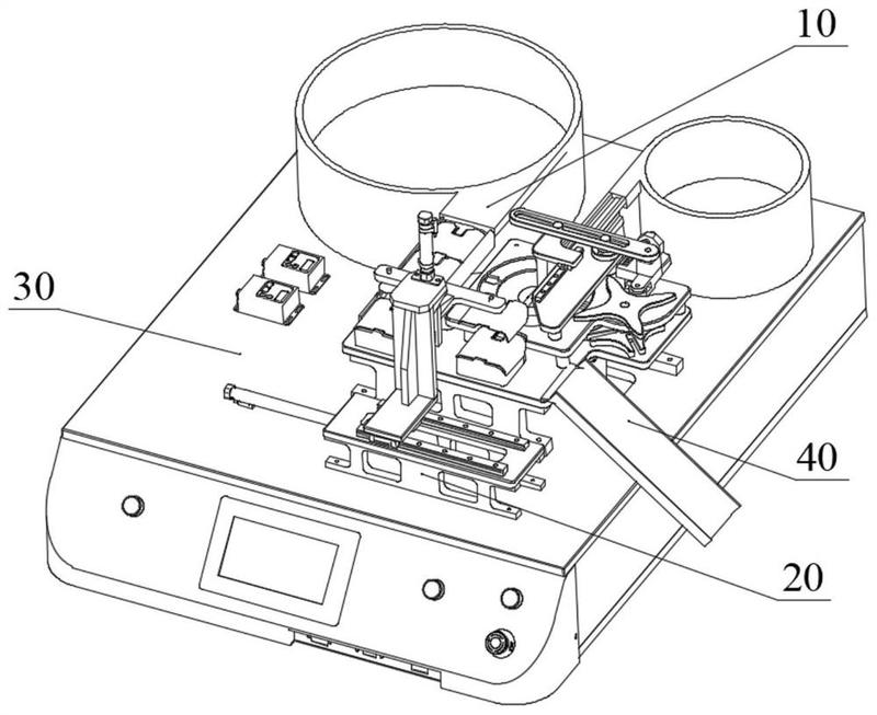 送料装配装置包括后盖送料机构,卡扣